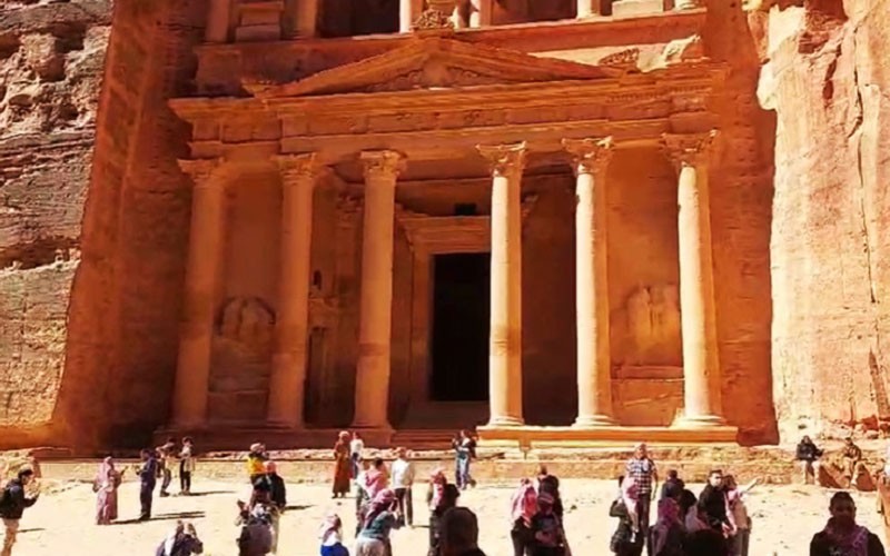 Menyusuri Indahnya Kota Kuno Petra, Tersembunyi di Lembah Pegunungan Yordania - Bagian 1