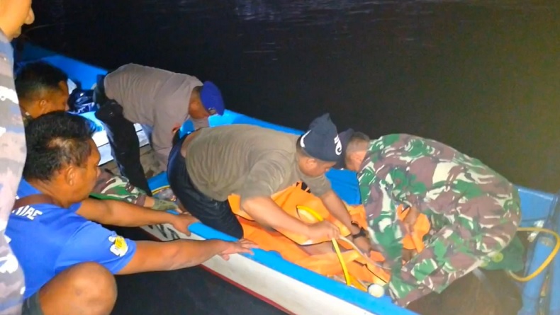 Perahu Nelayan Pecah Hantam Karang di Perairan Prigi, 1 Orang Tewas 1 Hilang