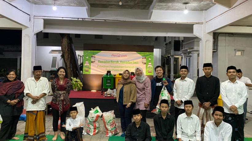 Bangun Kesadaran Lingkungan, Kolaborasi CCEP Indonesia dengan 15 Pesantren - Bagian 3