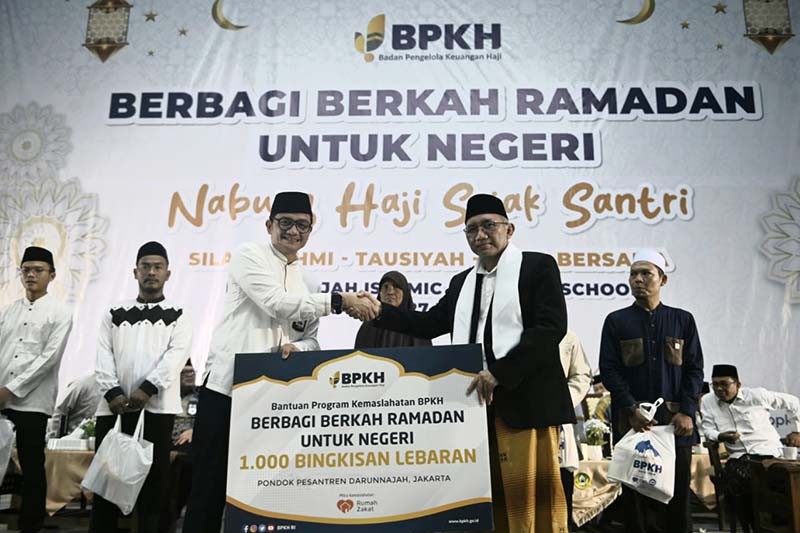 BPKH Ajak Santri Pondok Pesantren Darunnajah Nabung Haji Sejak Dini - Bagian 1