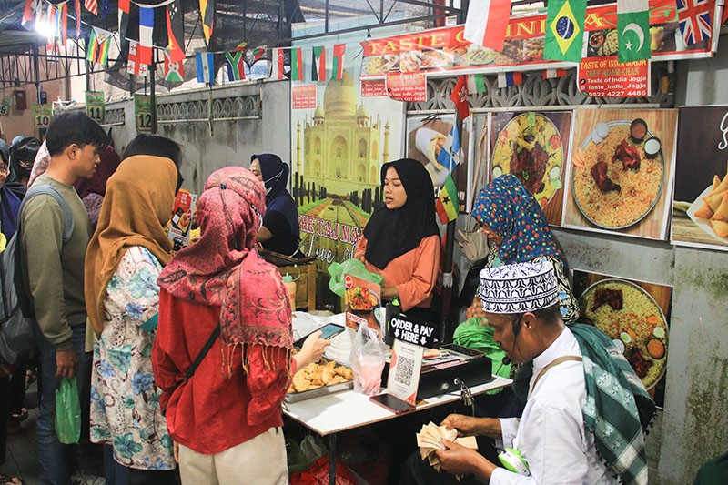 Berburu Kuliner Khas India ke Pasar Sore Ramadhan Kauman - Bagian 3