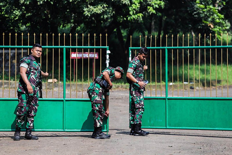 Suasana Lokasi Kebakaran Gudang Peluru Yonarmed, Mobil Jihandak Siaga - Bagian 3