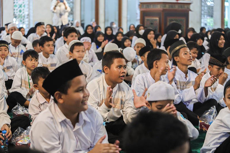 MNC Peduli, LOTTE Mart dan Pemkot Jakpus Gelar Buka Puasa dan Santunan Anak Yatim - Bagian 4