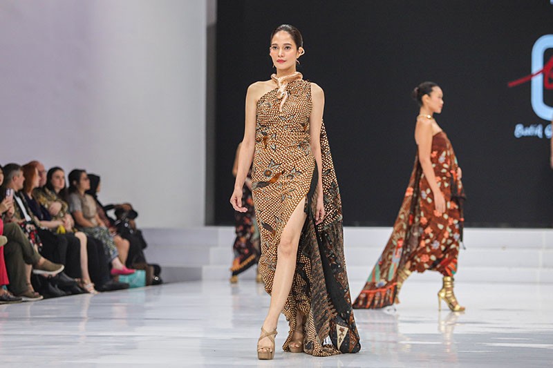 Koleksi Busana saat Hari Terakhir Indonesia Fashion Week 2024 - Bagian 3