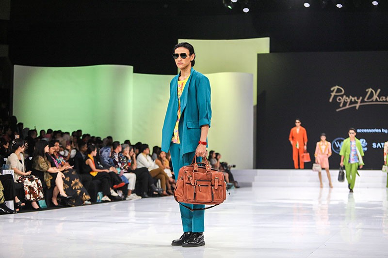 Koleksi Busana saat Hari Terakhir Indonesia Fashion Week 2024 - Bagian 5