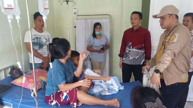 title Selidiki Penyebab 38 Jemaat Gereja Keracunan saat Kebaktian Subuh, Polisi Tunggu Hasil Lab Selidiki Penyebab 38 Jemaat Gereja Keracunan saat Kebaktian Subuh, Polisi Tunggu Hasil Lab
