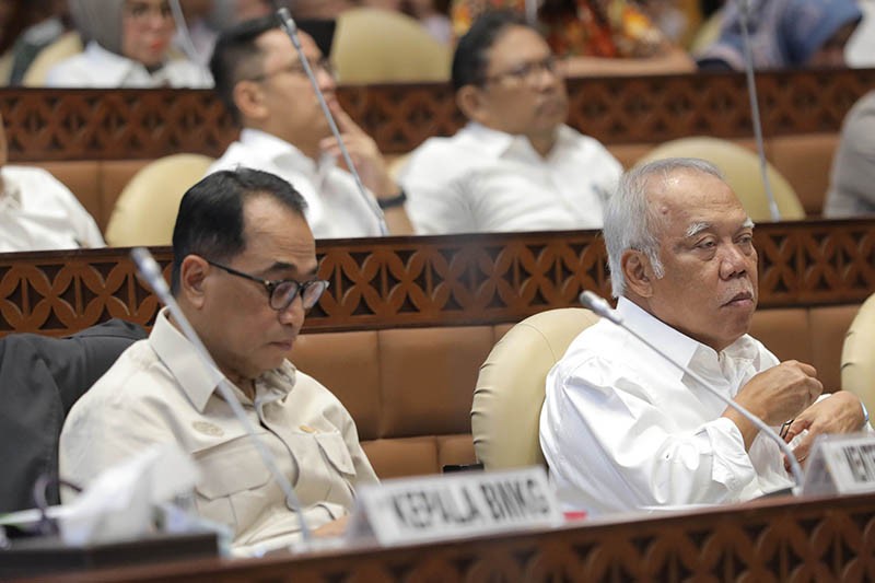 Menteri Basuki dan Budi Karya Rapat Bahas Pelayanan Mudik 2024 - Bagian 3