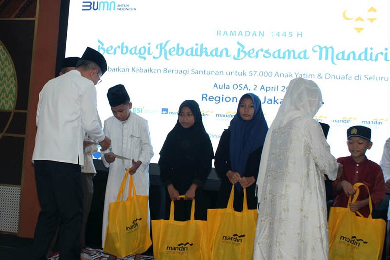 Tebar Berkah Ramadan 1445 H, Bank Mandiri Santuni Yatim dan Duafa di Wilayah Jakarta hingga Banten - Bagian 2