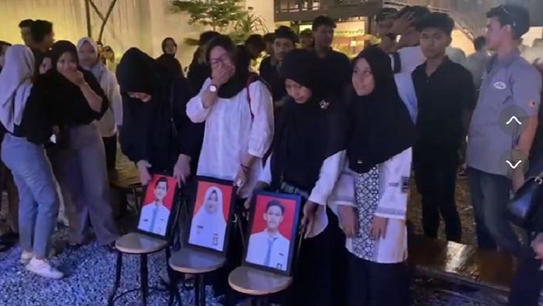 Momen Haru Orang Tua Korban Erupsi Marapi Hadiri Bukber Alumni, Bawa Foto Mendiang Anak