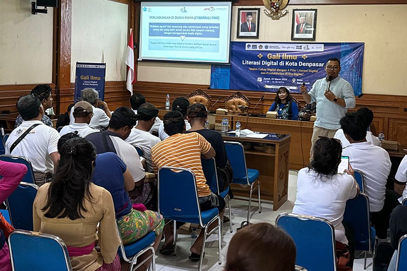 Masyarakat Dipaksa Semakin Hati-Hati dalam Hiruk-Pikuk Dunia Digital - Bagian 3