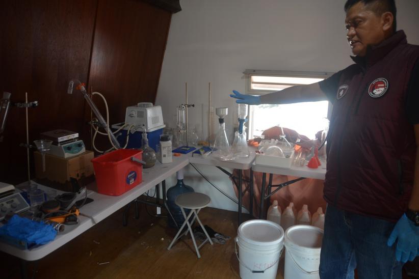 Penampakan Pabrik Narkoba Berkedok Rumah Mewah di Semarang - Bagian 3