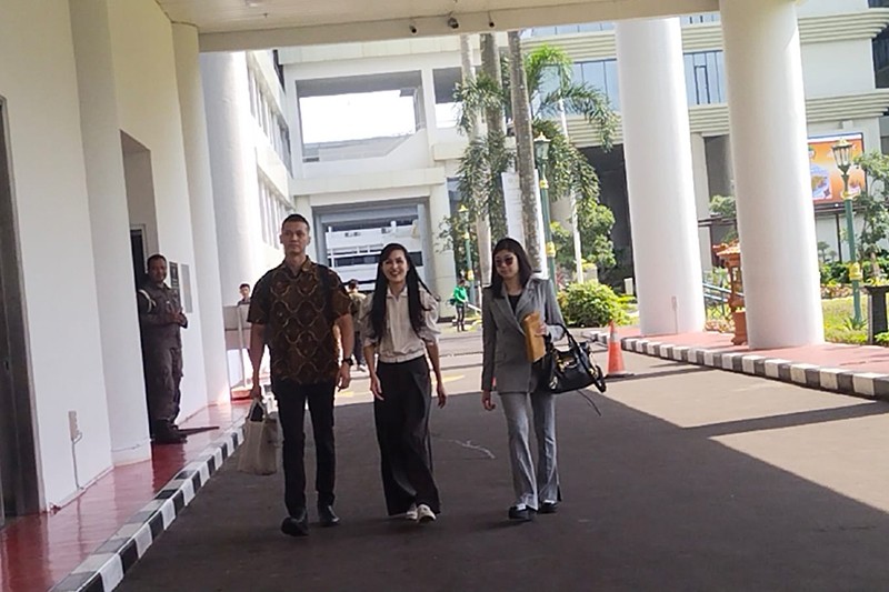 Tampang Sandra Dewi, Istri Harvey Moeis Diperiksa Kejagung soal Kasus Korupsi - Bagian 2