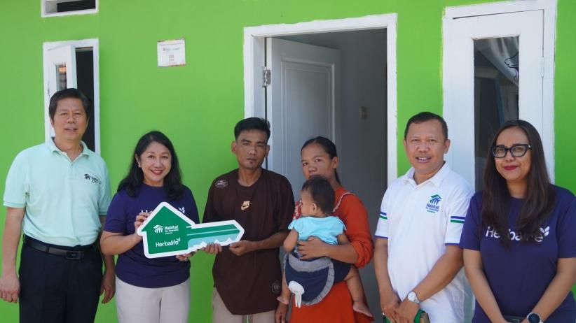 Herbalife Serahkan Rumah bagi Keluarga Berpenghasilan Rendah - Bagian 2
