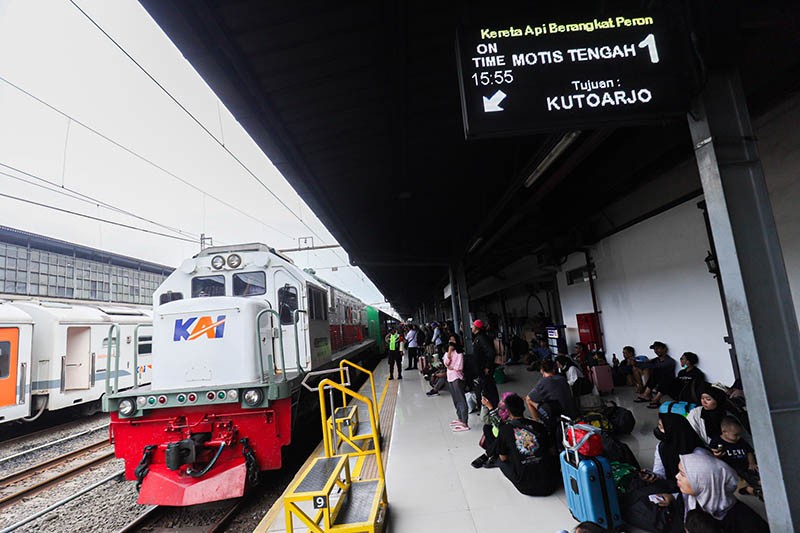 26.000 Pemudik Tinggalkan Jakarta Lewat Stasiun Pasar Senen - Bagian 3
