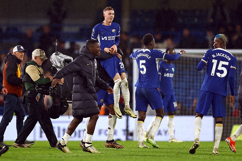 Cole Palmer Pahlawan Chelsea, The Blues Hantam Man United 4-3 - Bagian 2