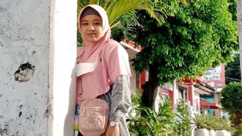 title Kisah Inspiratif Devy Ratriana, Wisudawan Terbaik S2 Kedokteran Unair Raih IPK 4,00 Kisah Inspiratif Devy Ratriana, Wisudawan Terbaik S2 Kedokteran Unair Raih IPK 4,00