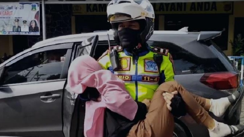 Pemudik Perempuan asal Tangerang Banten Pingsan di Limbangan Garut