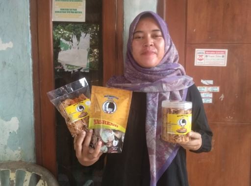 Usaha Keripik Basreng Maminom Semakin Berkembang Berkat KUR BRI