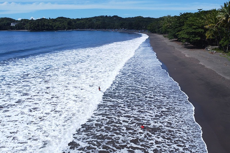 Pesona Keindahan Alam Pesisir Pansela, Ada Pantai Batukaras Banyak Bule Surfing - Bagian 5