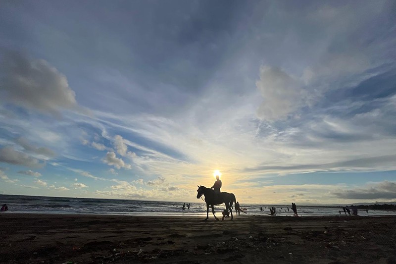 Pesona Keindahan Alam Pesisir Pansela, Ada Pantai Batukaras Banyak Bule Surfing - Bagian 8