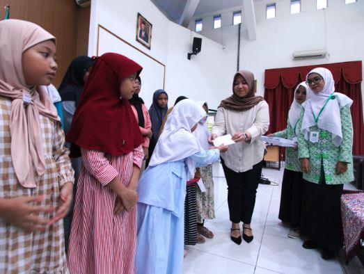 Fatayat NU Banyumanik Gelar Buka Bersama dan Santunan Anak Yatim Piatu