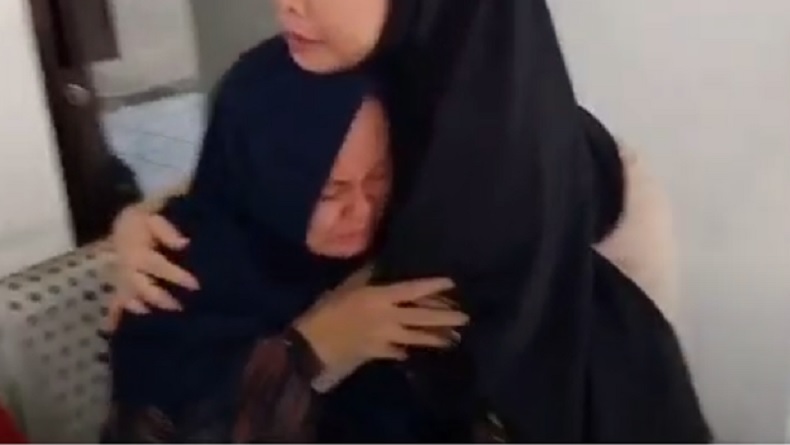 Pilu, Cicih Tak Menyangka Adik dan 2 Anaknya Tewas Dalam Kecelakaan di Tol Cikampek