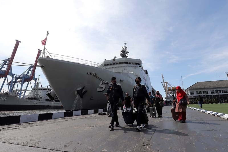 810 Pemudik Kembali dengan Kapal Perang TNI AL - Bagian 5