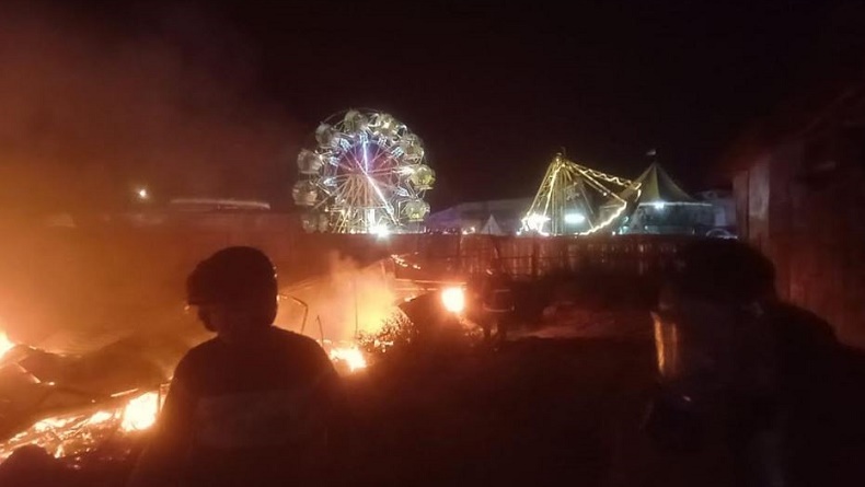 Kebakaran di Kamp Pekerja JBC, Pengunjung Pasar Malam Kocar-kacir Berhamburan