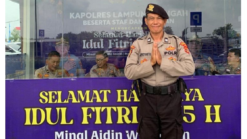 title Polisi Jujur Aiptu Supriyanto, Kembalikan Uang Pemudik Rp100 Juta Dapat Hadiah Sekolah Perwira Polisi Jujur Aiptu Supriyanto, Kembalikan Uang Pemudik Rp100 Juta Dapat Hadiah Sekolah Perwira