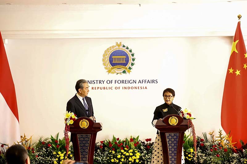 Pertemuan Menlu Retno dan Menlu China Wang Yi Bahas Krisis Timur Tengah dan Palestina - Bagian 3