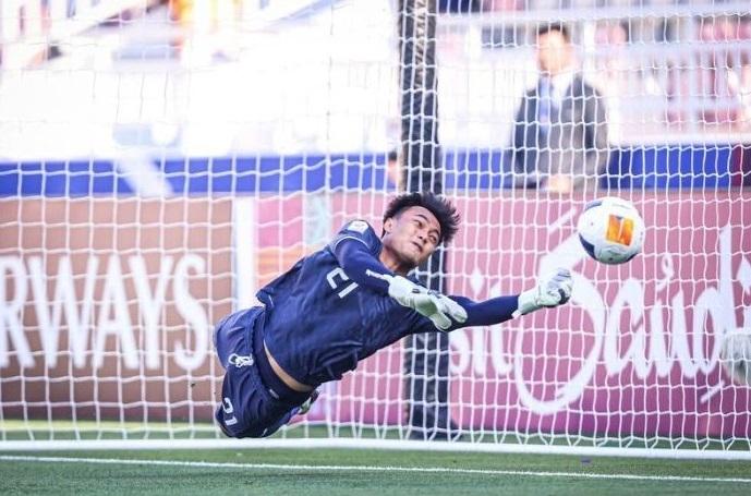 kiper_timnas_indonesia_u_23_ernando_ari