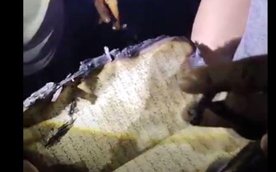 title Viral Alquran Masih Utuh saat Kebakaran Hanguskan 2 Rumah di Kolaka Timur Viral Alquran Masih Utuh saat Kebakaran Hanguskan 2 Rumah di Kolaka Timur