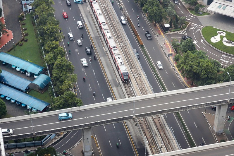 Penumpang LRT Jabodebek Naik Pascalebaran - Bagian 2