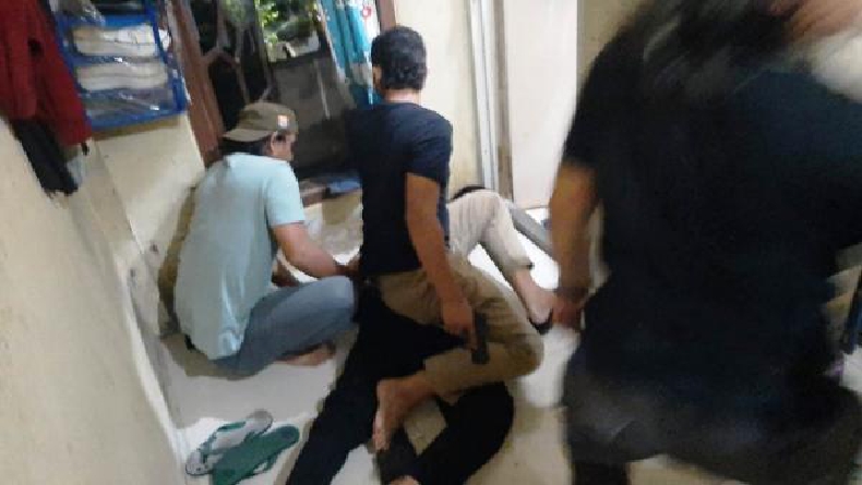 title Pembobol Toko di Bangka Ditangkap, Uang dan Rokok Berbagai Merek Diamankan Pembobol Toko di Bangka Ditangkap, Uang dan Rokok Berbagai Merek Diamankan