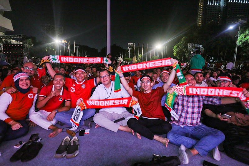 Suasana Tegang Nobar Timnas Indonesia vs Uzbekistan U-23 di Halaman Kemenpora RI - Bagian 3