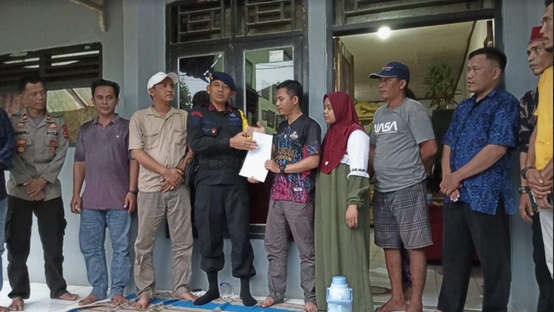 title Salah Sasaran, Warga Lebak Jadi Korban Pemukulan Oknum Brimob gegara Sepak Bola Salah Sasaran, Warga Lebak Jadi Korban Pemukulan Oknum Brimob gegara Sepak Bola