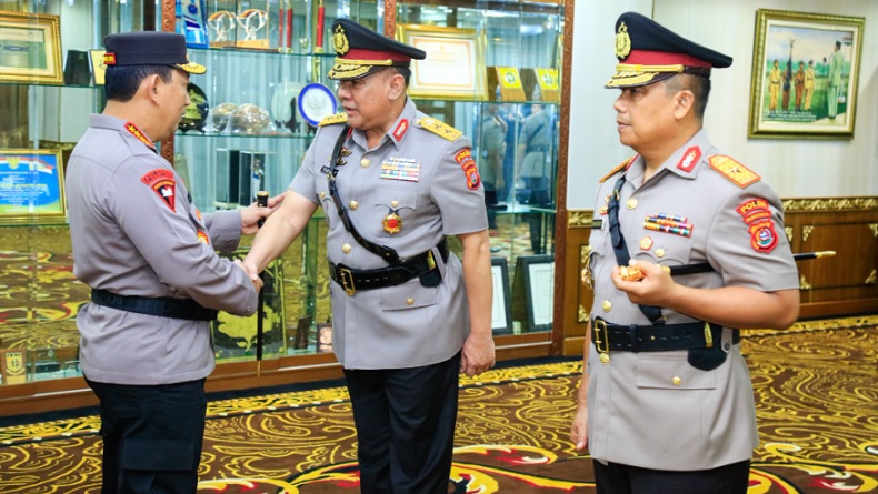 Lantik Brigjen Dwi Irianto Jadi Kapolda Sultra, Kapolri: Selamat  Semoga Amanah