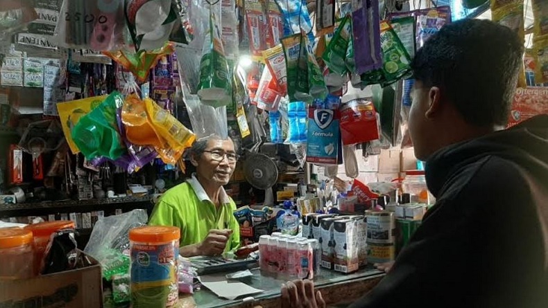 Kisah Untung dan Semangat Menjaga Denyut Ekonomi Masyarakat Desa