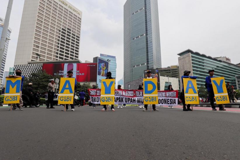 Buruh Kepung Bundaran HI Peringati May Day 2024 - Bagian 2