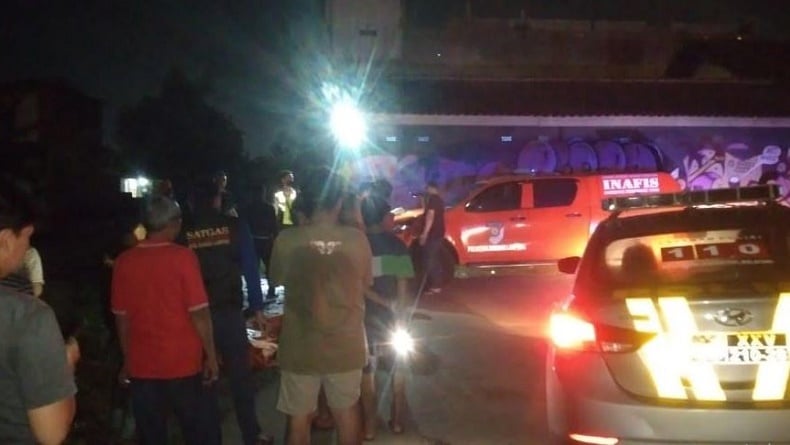 title Pria di Bandarlampung Tewas di Tengah Rel, Diduga Tertabrak Kereta Api Pria di Bandarlampung Tewas di Tengah Rel, Diduga Tertabrak Kereta Api