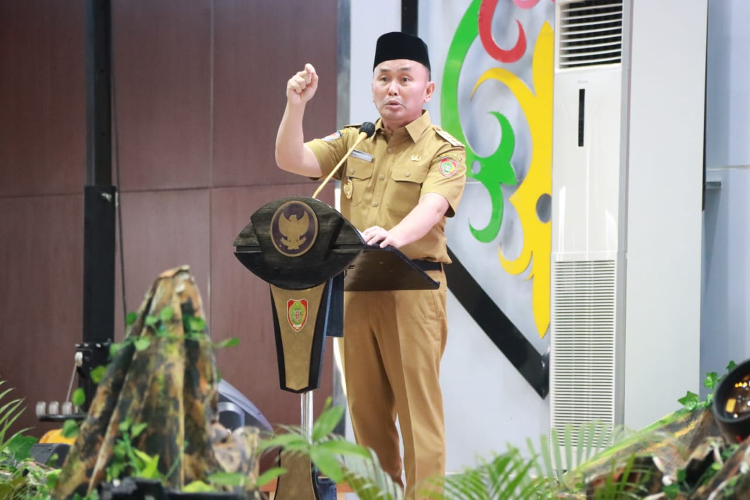 Maknai Hardiknas, Gubernur Kalteng Luncurkan Program 1.000 Rumah Guru DP Nol Persen