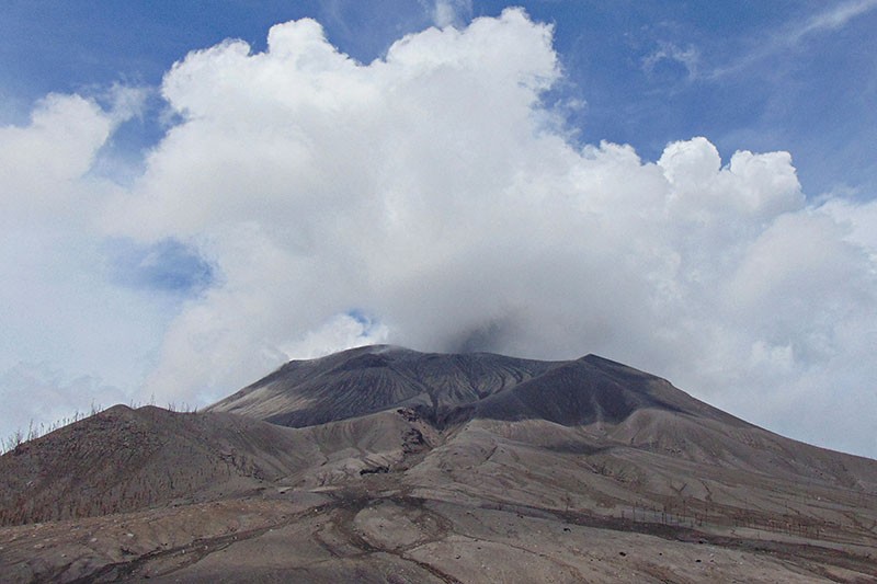 Foto-Foto Permukiman Hancur akibat Letusan Gunung Ruang - Bagian 5