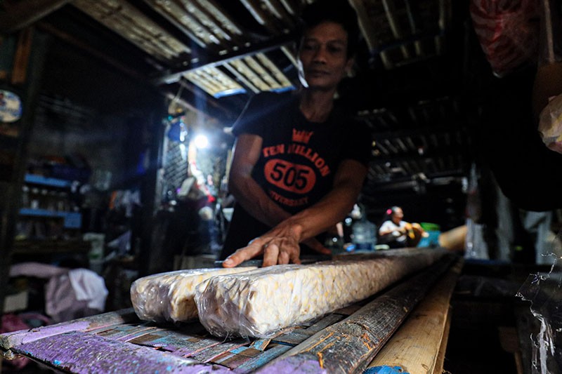 Perajin Tempe Rumahan Mengeluh Harga Kedelai Impor Terus Naik - Bagian 2