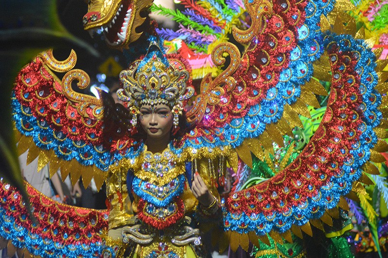 Kemeriahan Parade Budaya Semarang Night Carnival 2024 - Bagian 5