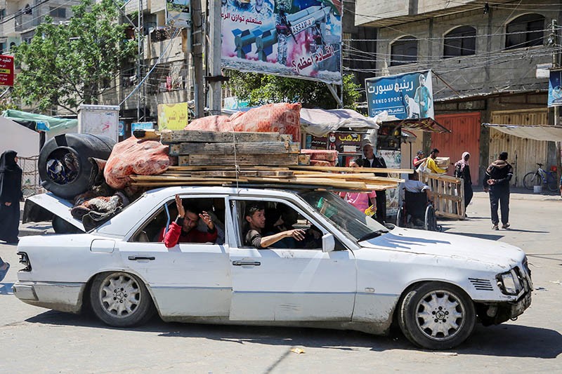 Derita Rakyat Palestina Belum Berakhir, Israel Invasi Besar-besaran ke Rafah Hari Ini - Bagian 3