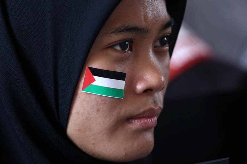 Mahasiswa UM Surabaya Kutuk Agresi Israel ke Palestina - Bagian 3