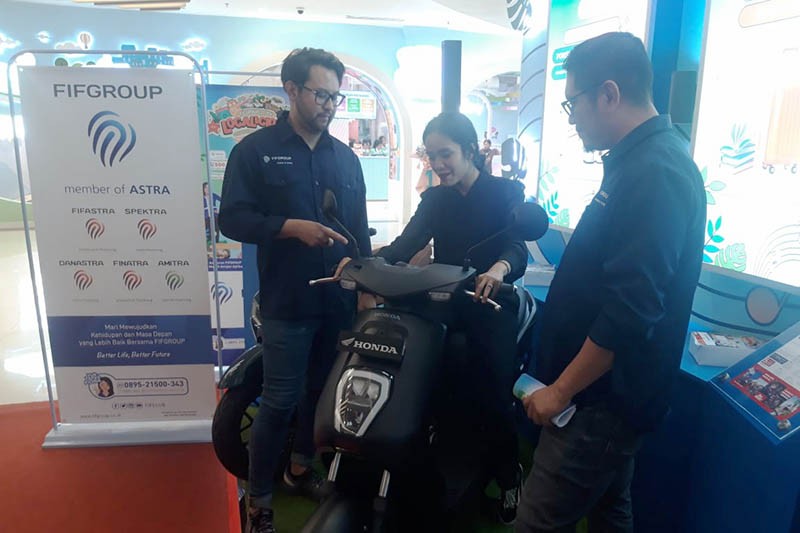 Anjungan Road to FIFGROUP 35th Localicius di Mal Ciputra Cibubur  - Bagian 2