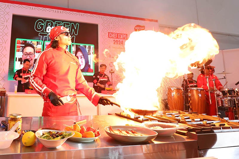 Aksi Ekstrem Chef Muto Demo Masak  - Bagian 1
