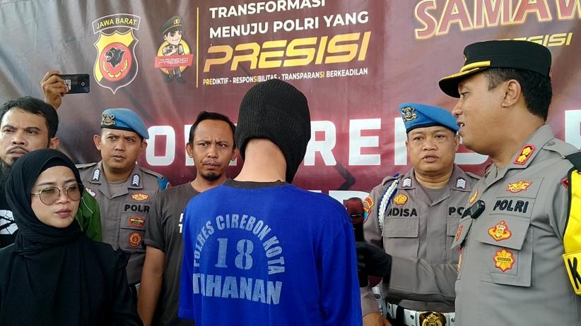 title Pembunuh Perempuan Muda Dalam Kamar Kos di Cirebon Tertangkap Pembunuh Perempuan Muda Dalam Kamar Kos di Cirebon Tertangkap