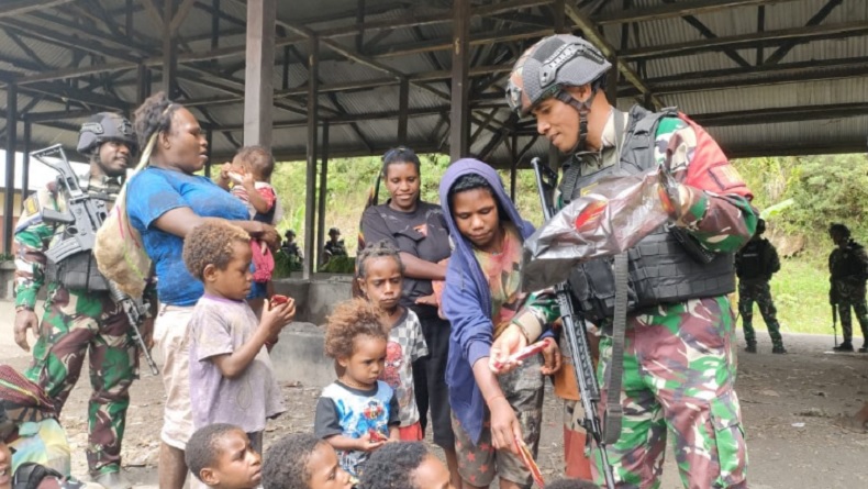title Satgas Nanggala Kopassus Lumpuhkan OPM Kelompok Afrianus dan Keny Tipagau, Warga Kembali Tenang Satgas Nanggala Kopassus Lumpuhkan OPM Kelompok Afrianus dan Keny Tipagau, Warga Kembali Tenang